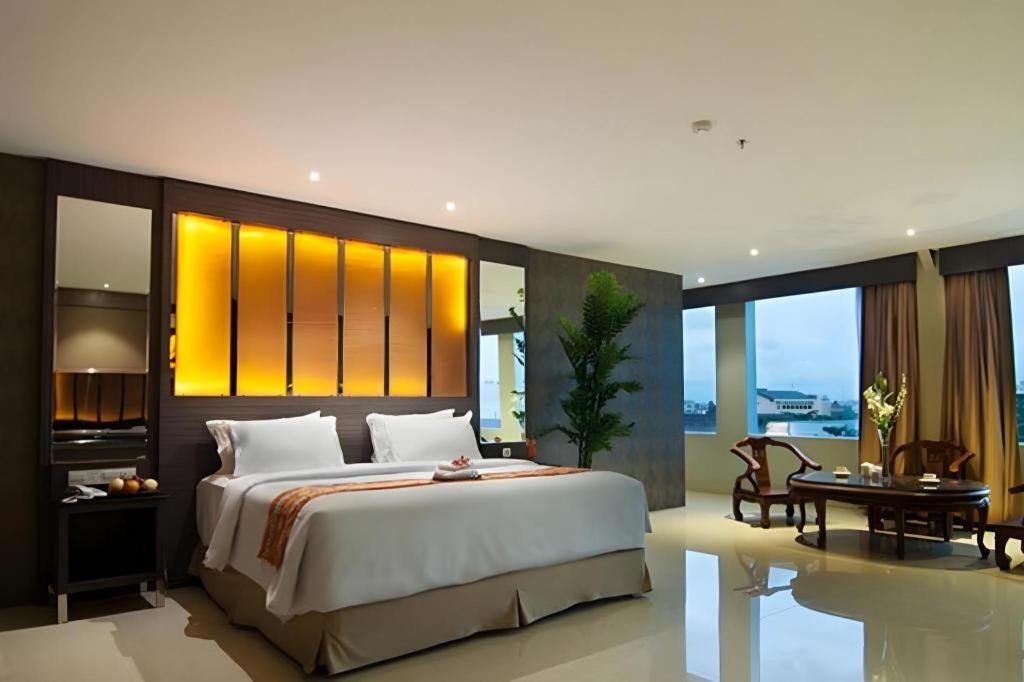 Aria Barito Hotel Banjarmasin  Exterior photo