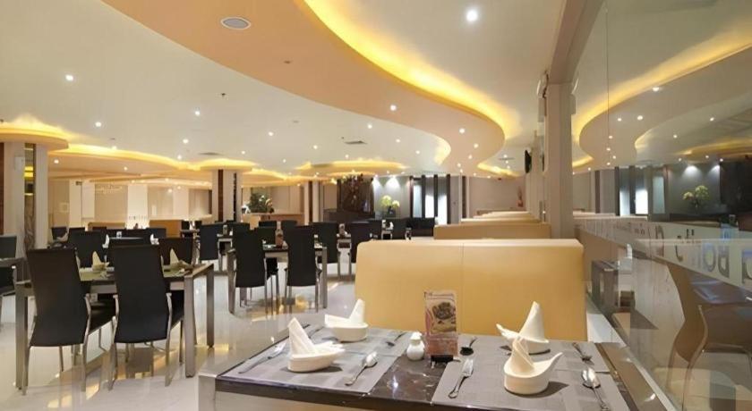 Aria Barito Hotel Banjarmasin  Exterior photo