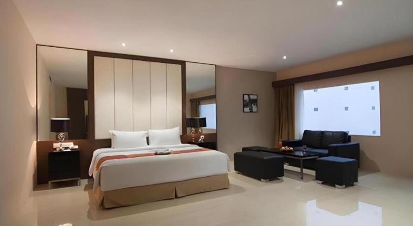 Aria Barito Hotel Banjarmasin  Exterior photo